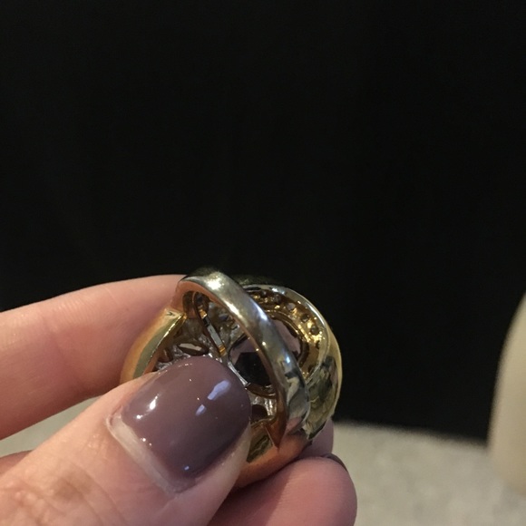 Bling bling gold statement ring with purple gem - Picture 7 of 7